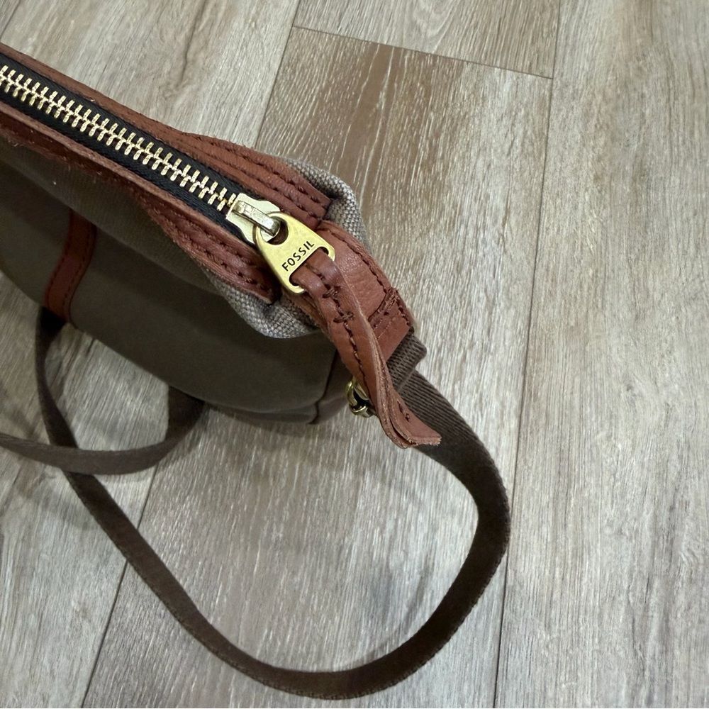 Fossil Erin Canvas and Leather Top Zip Crossbody Handbag Adjustable Pink Brown - Picture 3 of 15